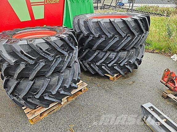 Fendt 300 Tratores Agrícolas usados