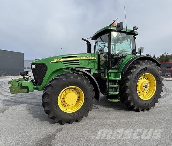 John Deere 7820 Tratores Agrícolas usados