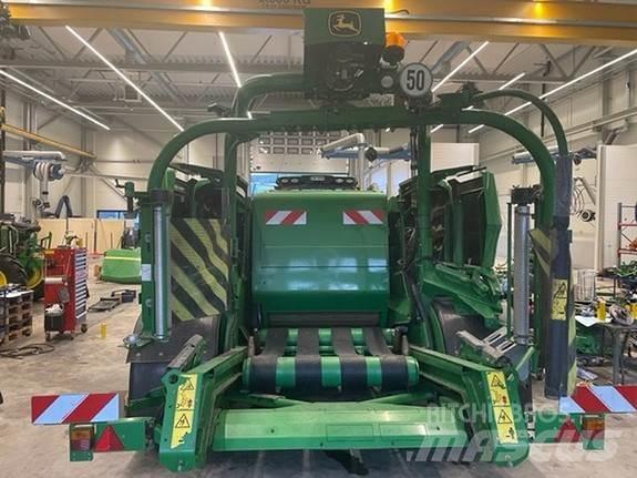 John Deere C441R Enfardadeira de rolos
