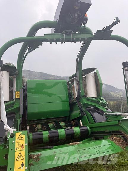 John Deere C441R Enfardadeira de rolos