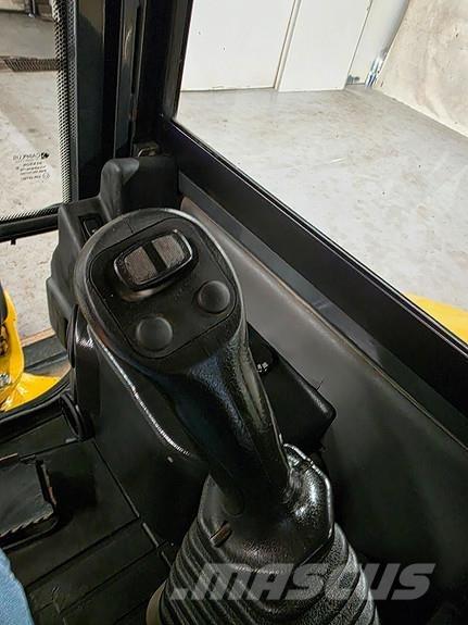 Komatsu PC26MR-3 Miniescavadeiras