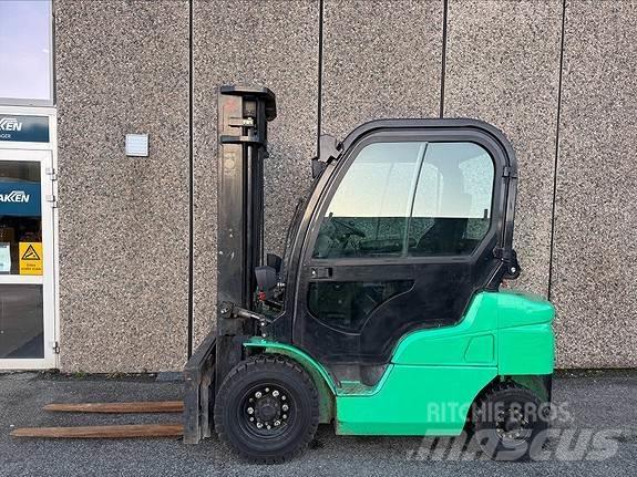Mitsubishi FD25N Empilhadores Diesel