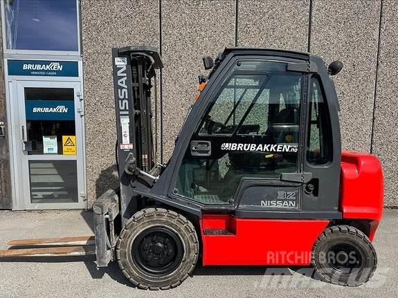Nissan DF32 14436 Empilhadores Diesel