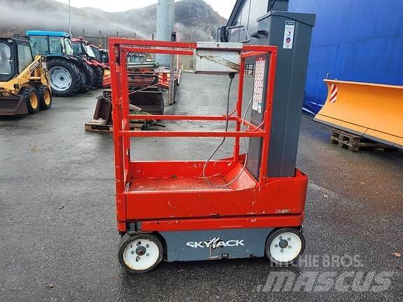 SkyJack SJ16 Outros elevadores e plataformas