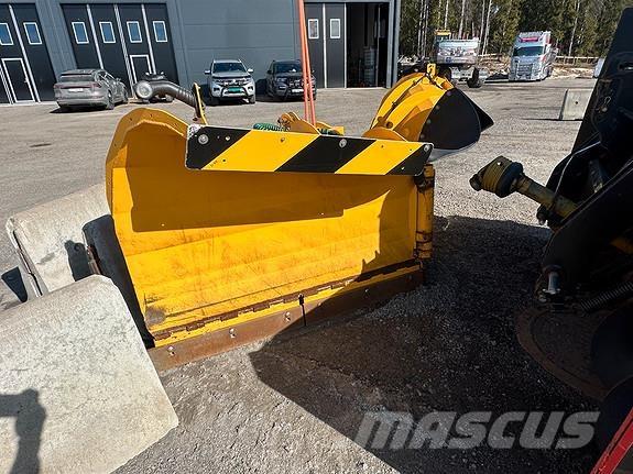 Tellefsdal V-90 Lâminas de neve e arados