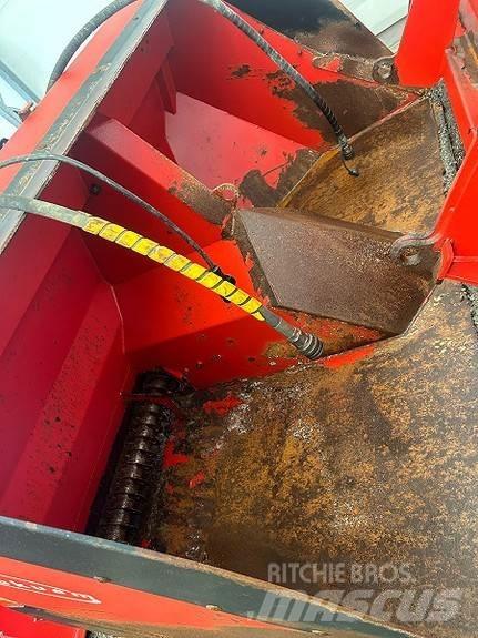 Tokvam TSA2100 Outros limpa-neves e máquinas de limpeza viária
