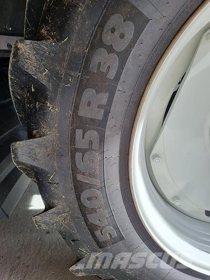 Valtra  Tratores Agrícolas usados