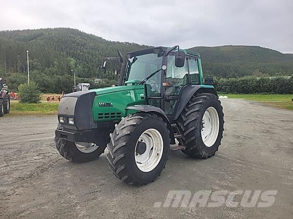 Valtra 6750-4 Tratores Agrícolas usados