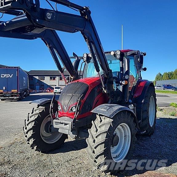 Valtra N-104 Tratores Agrícolas usados