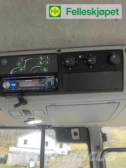 Valtra N134 Active Tratores Agrícolas usados