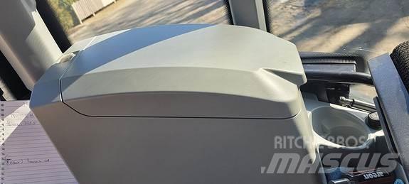 Valtra N135 Tratores Agrícolas usados