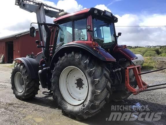 Valtra N163Direct Tratores Agrícolas usados