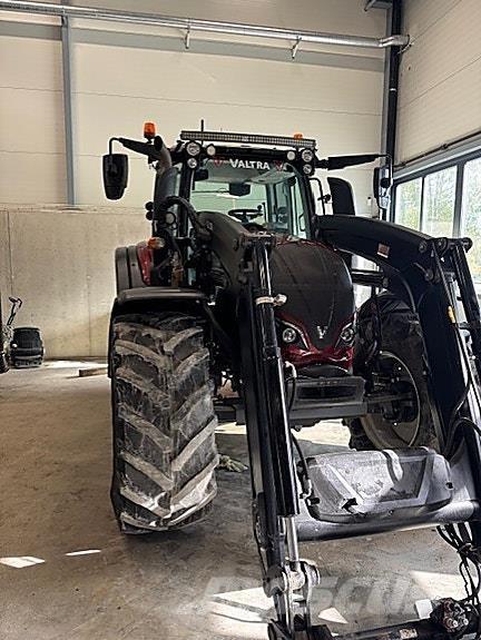 Valtra N174 D Tratores Agrícolas usados
