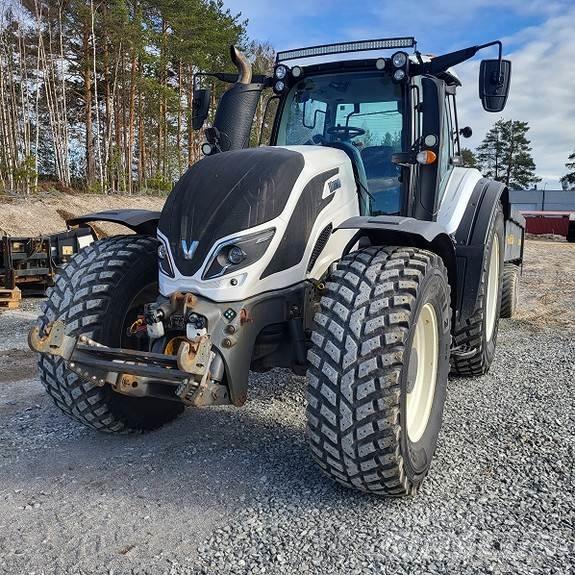 Valtra T174D Tratores Agrícolas usados
