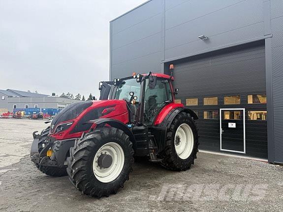 Valtra T234D Tratores Agrícolas usados