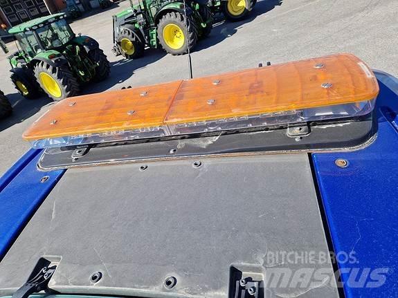 Valtra T235 Tratores Agrícolas usados