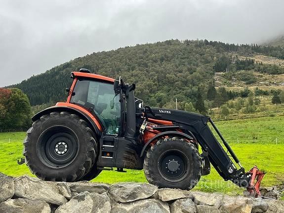 Valtra T235D Tratores Agrícolas usados