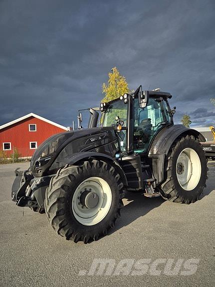 Valtra T254V Tratores Agrícolas usados