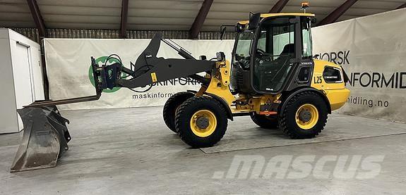 Volvo JL25H Carregadeiras de rodas