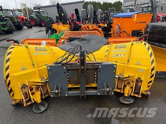   Lâminas de neve e arados