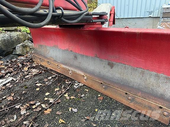   Outros limpa-neves e máquinas de limpeza viária