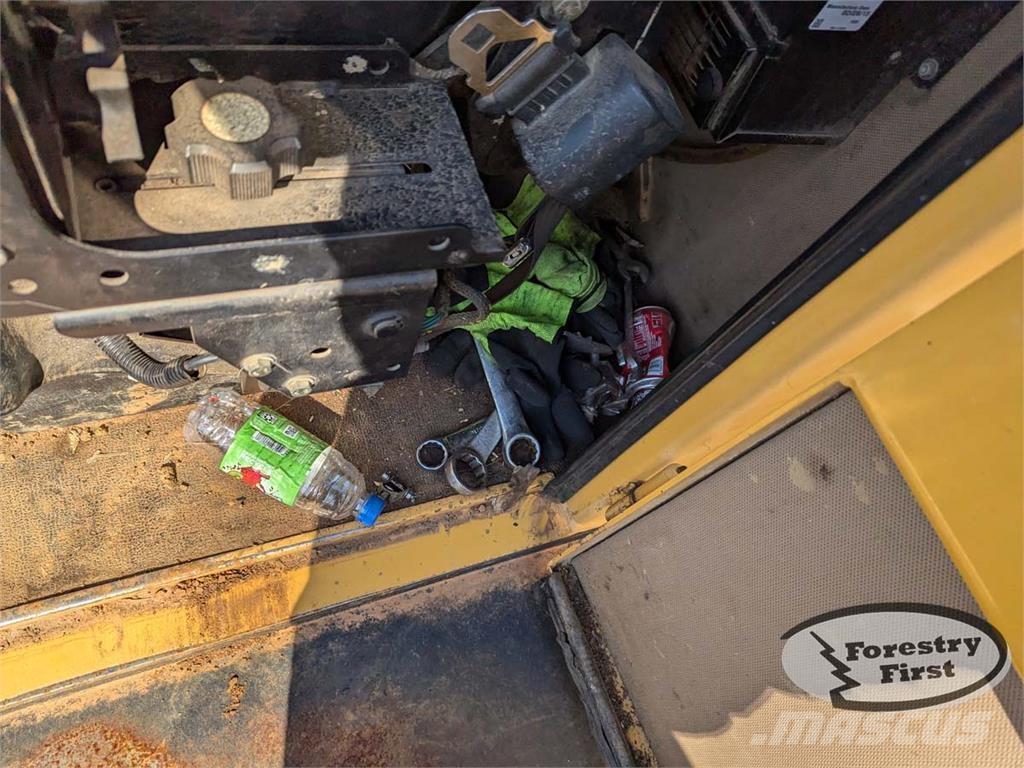 Tigercat 234 Carregadores