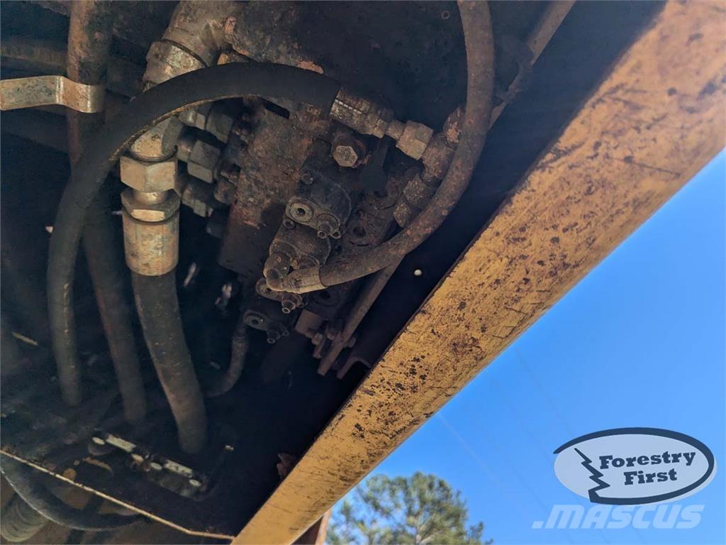 Tigercat 234 Carregadores