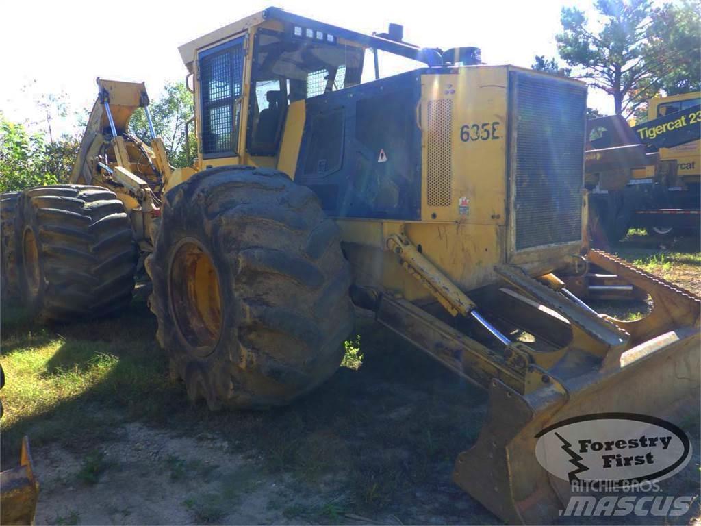 Tigercat 635E Rechegadores