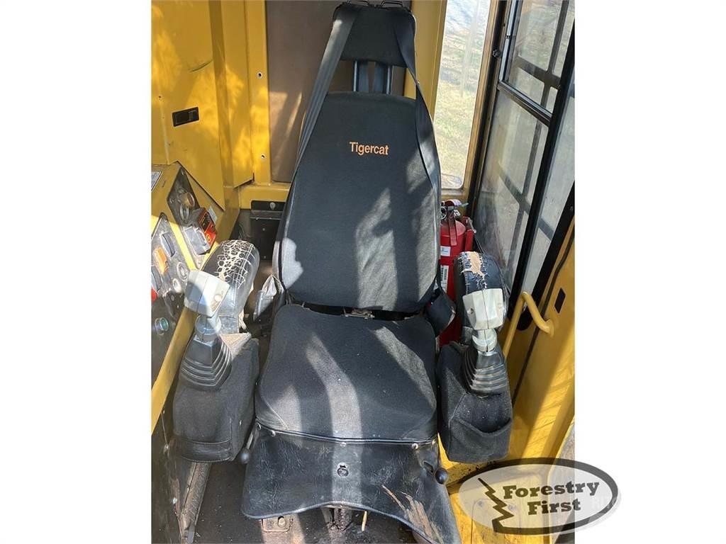 Tigercat 860C Cegadeiras