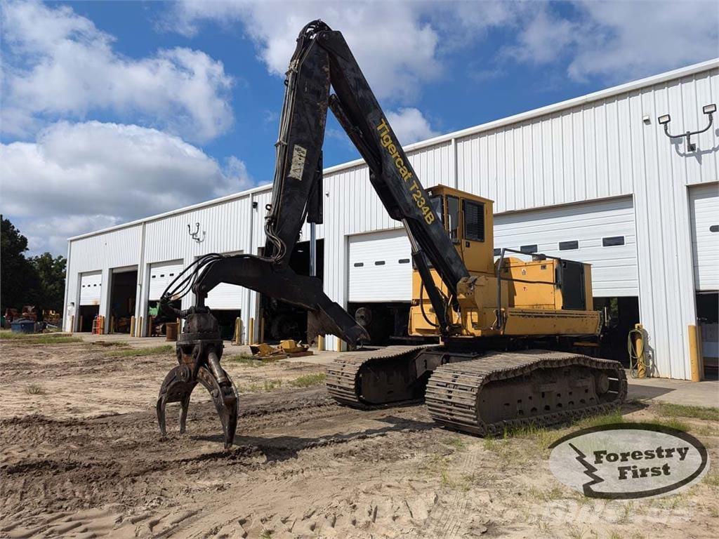 Tigercat T234B Carregadores