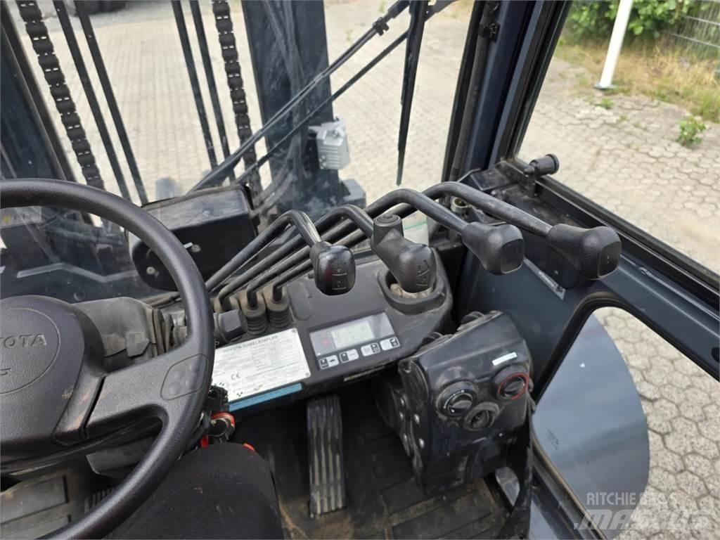 Toyota 8FD70F Empilhadores Diesel
