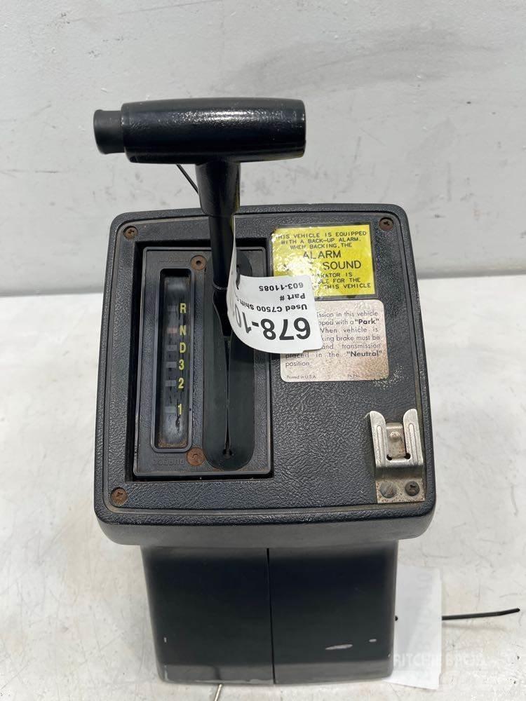 GMC C7500 Electrónica