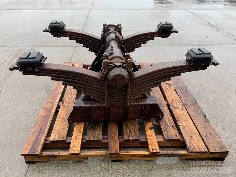 Mack CV713 Chassis e suspensões