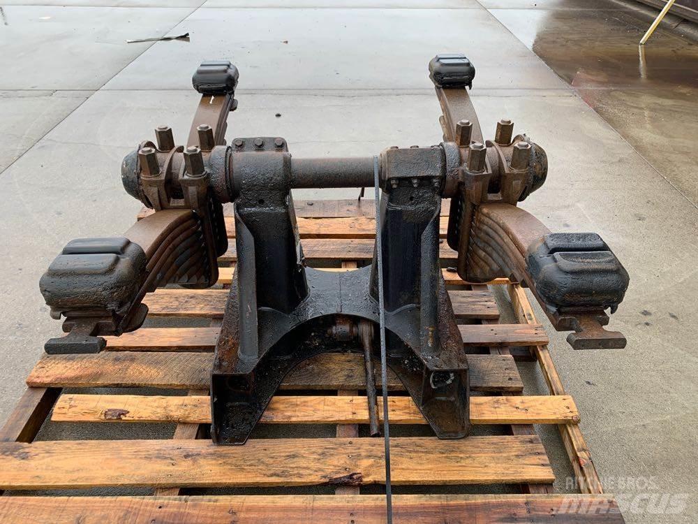 Mack CV713 Chassis e suspensões