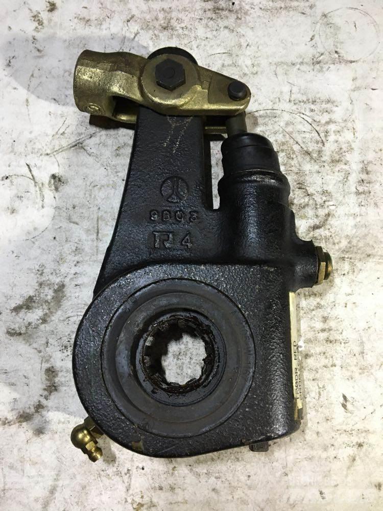 Meritor  Travőes
