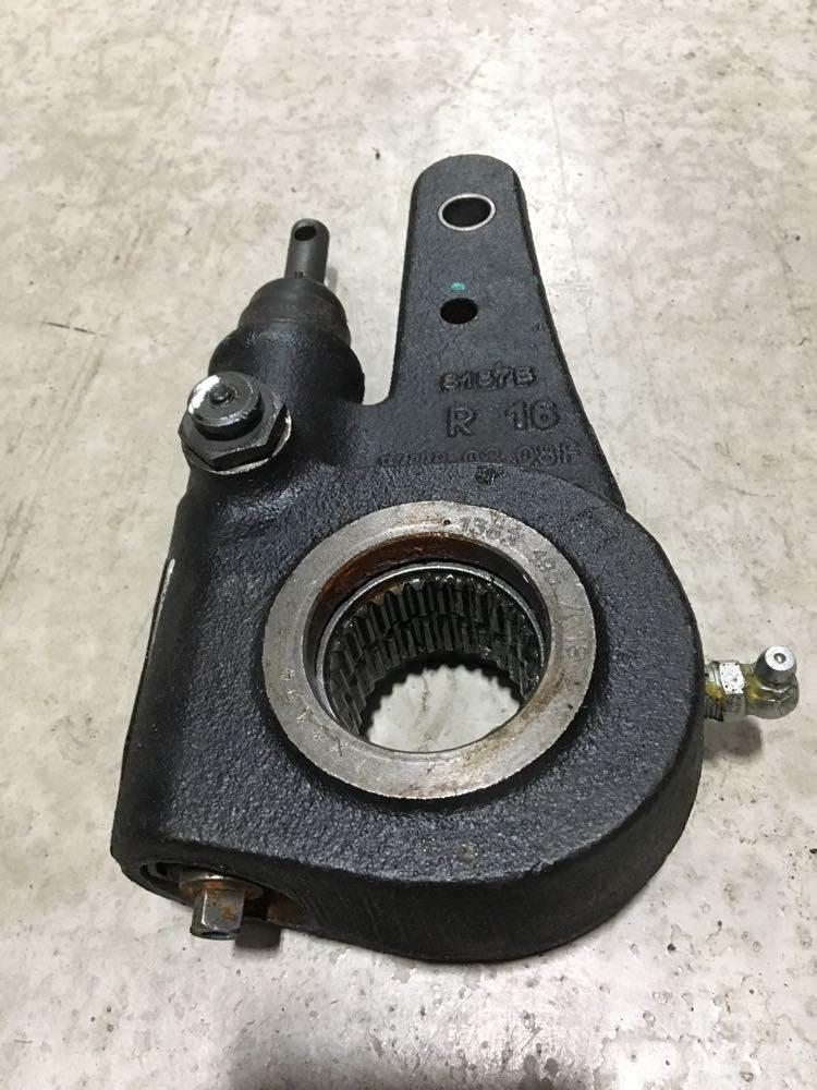 Meritor  Travőes