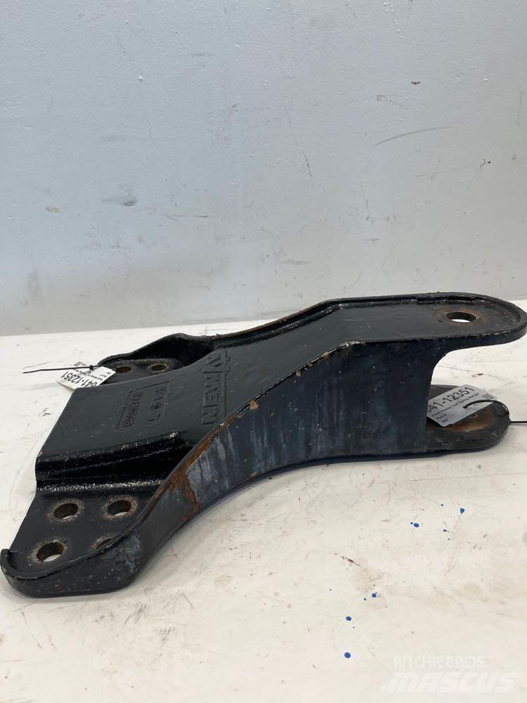  Neway Chassis e suspensões