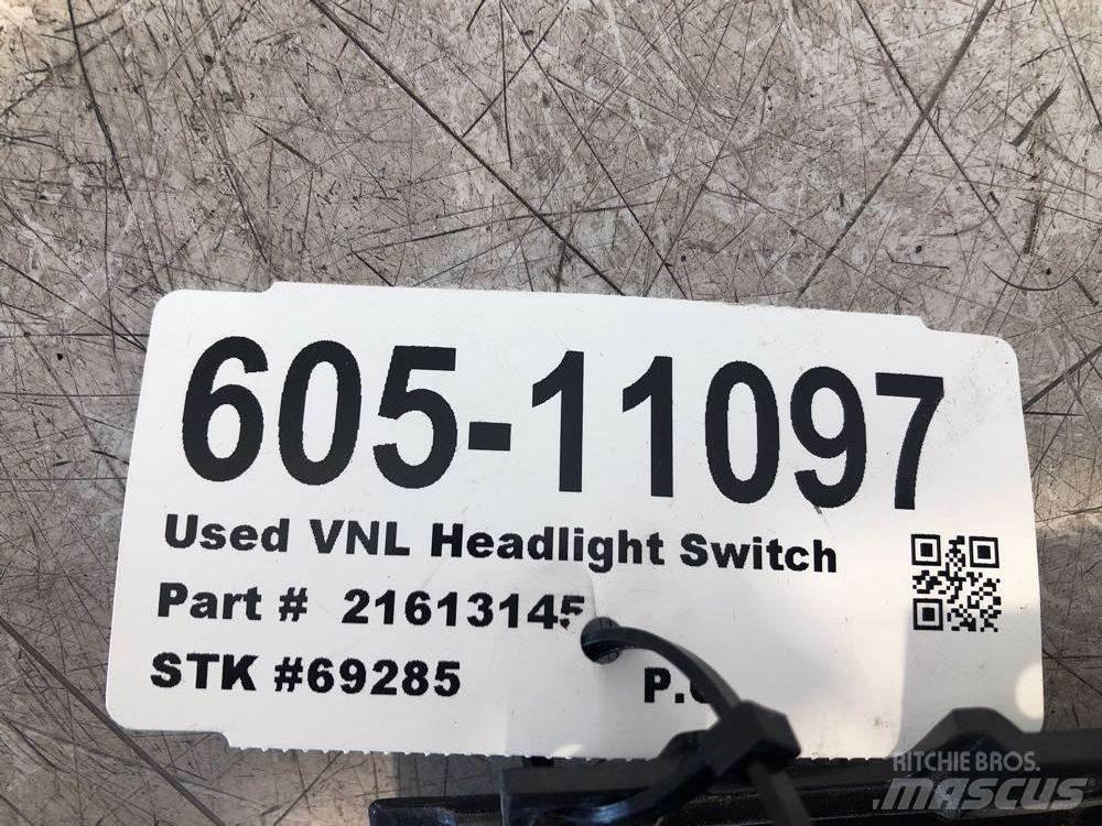Volvo VNL Electrónica