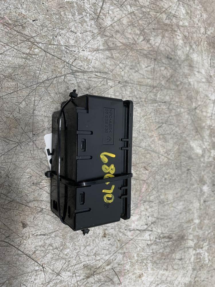 Volvo VNL Electrónica