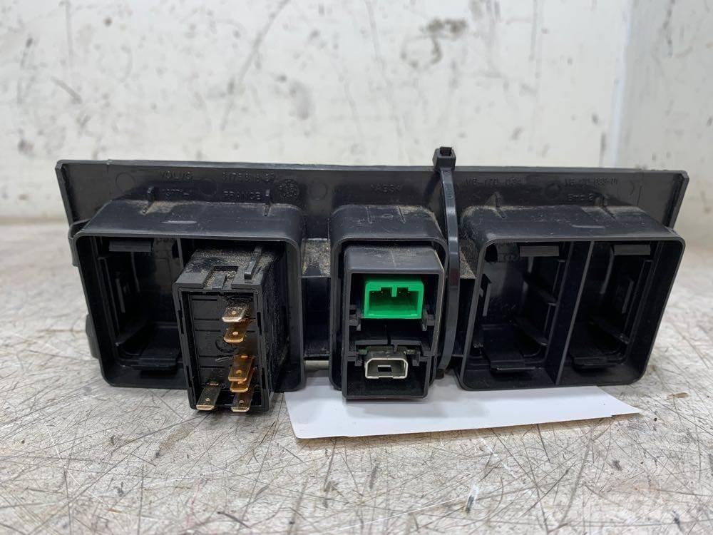 Volvo VNL Electrónica