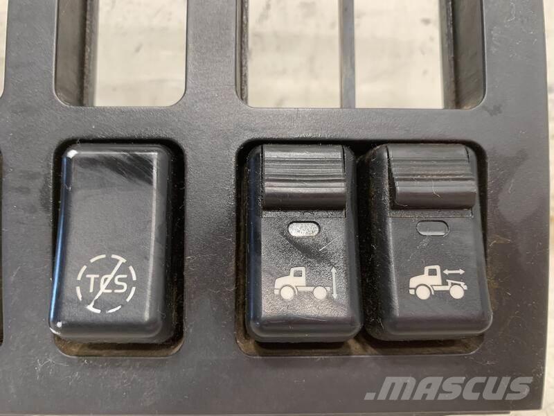 Volvo VNL Electrónica