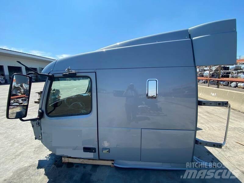 Volvo VNL Cabines e interior