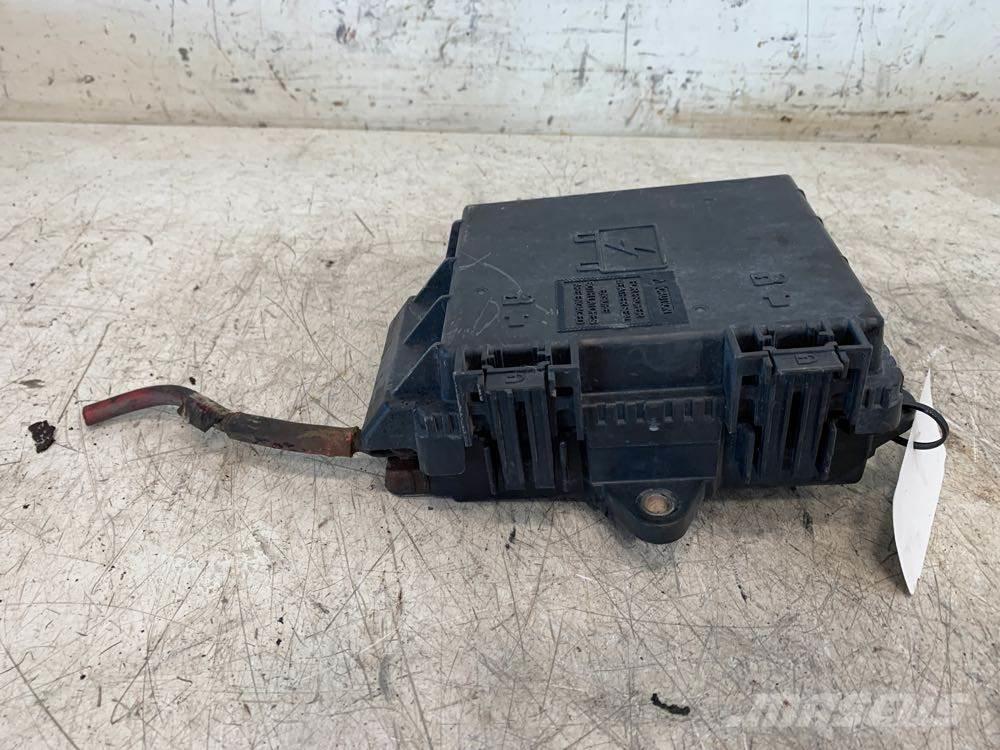 Volvo VNL Electrónica