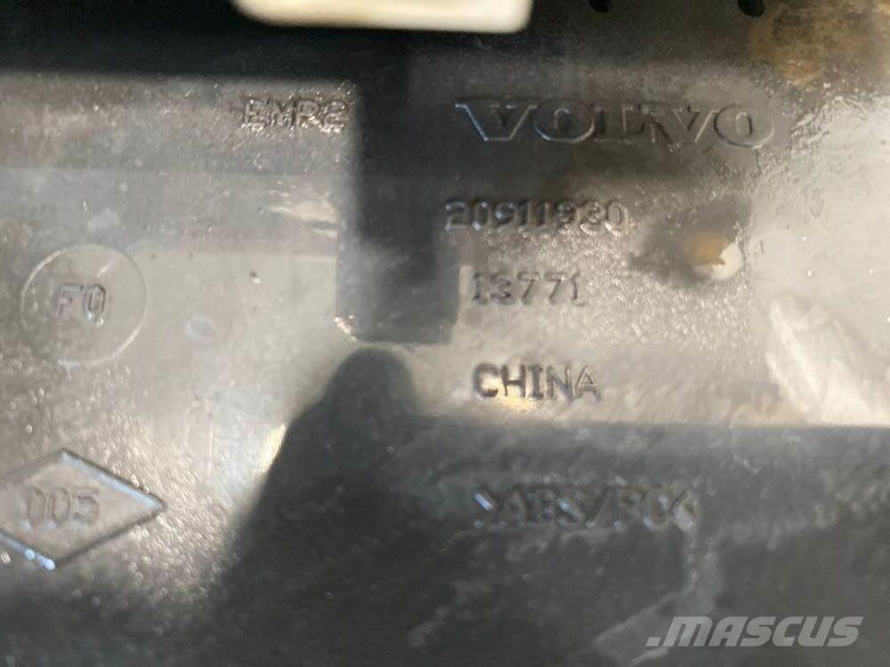 Volvo VNL Electrónica