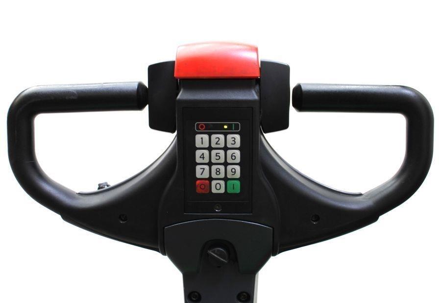Cesab S 212 L / 450 Empilhador para operador externo