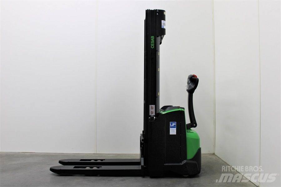 Cesab S 214 / 445 Empilhador para operador externo