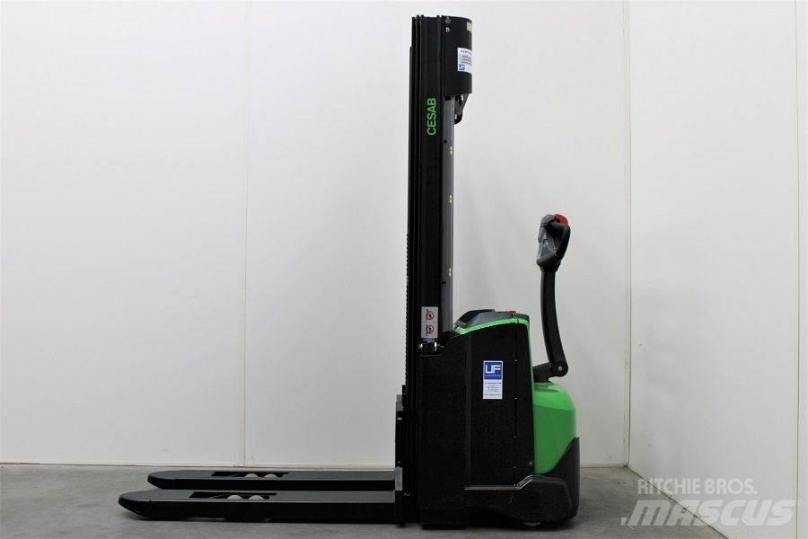 Cesab S 214 / 445 Empilhador para operador externo