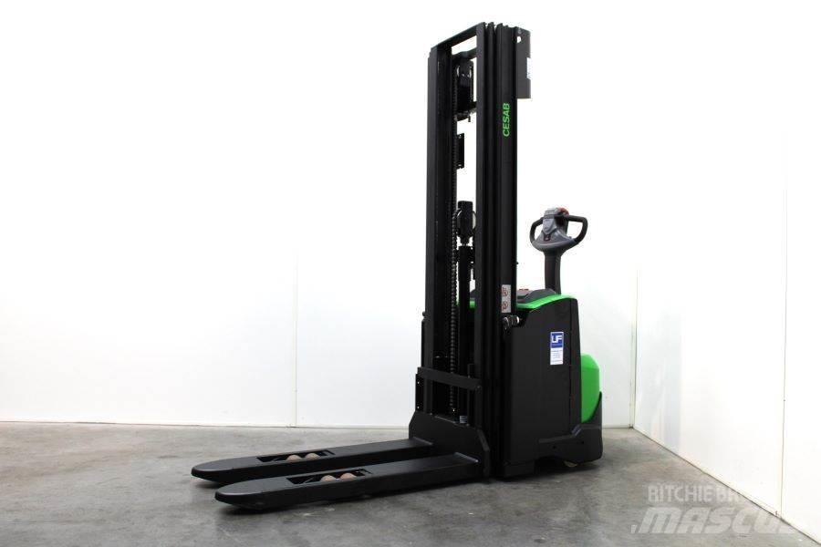 Cesab S 214 / 445 Empilhador para operador externo