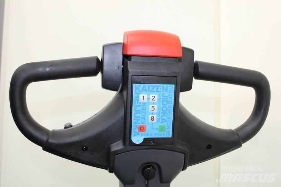 Cesab S 214 / 445 Empilhador para operador externo