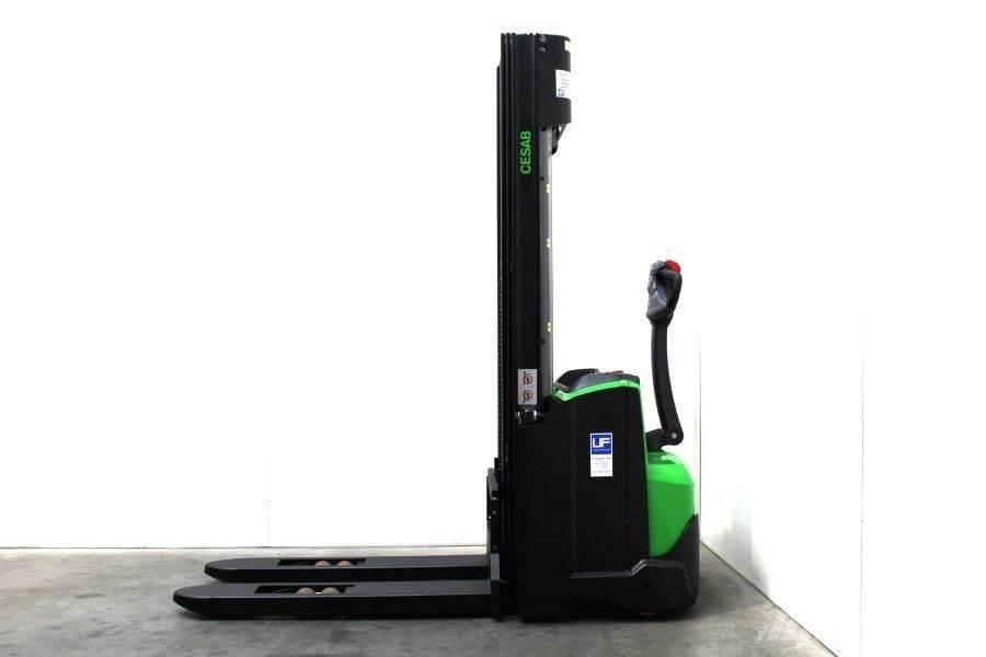 Cesab S 214 / 445 Empilhador para operador externo